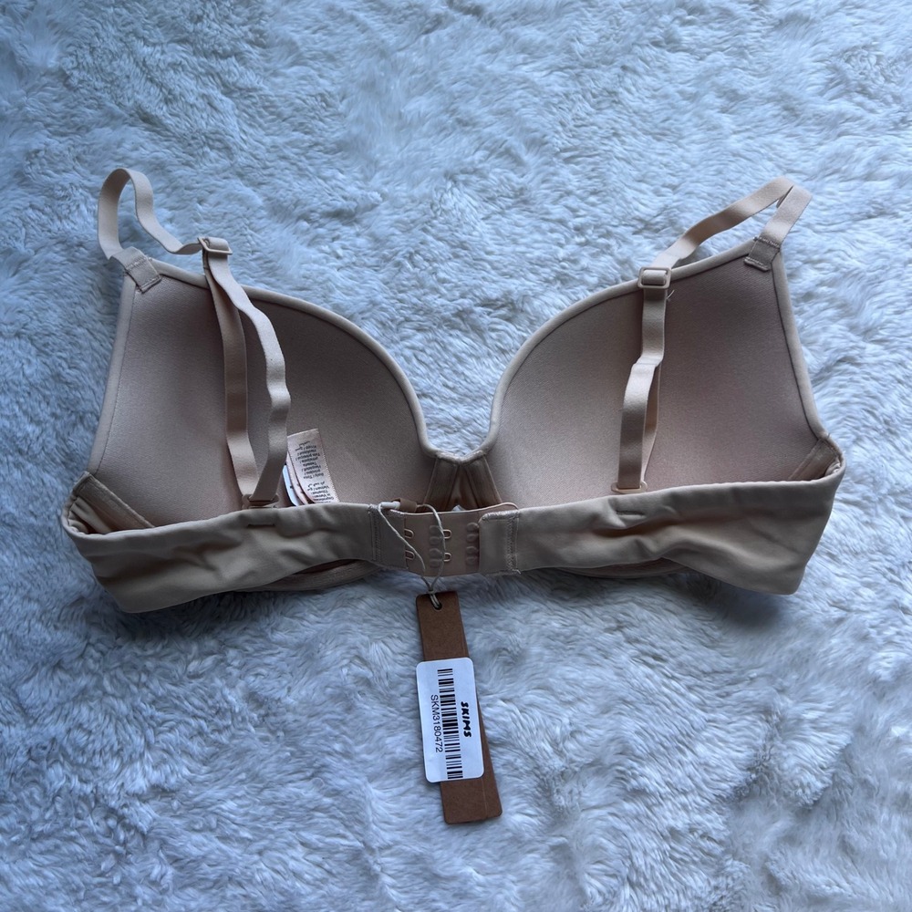SKIMS Fits Everybody T-Shirt Bra Sand BA-DEM-9221 Underwire Padded Size 34B NEW - Picture 4 of 13